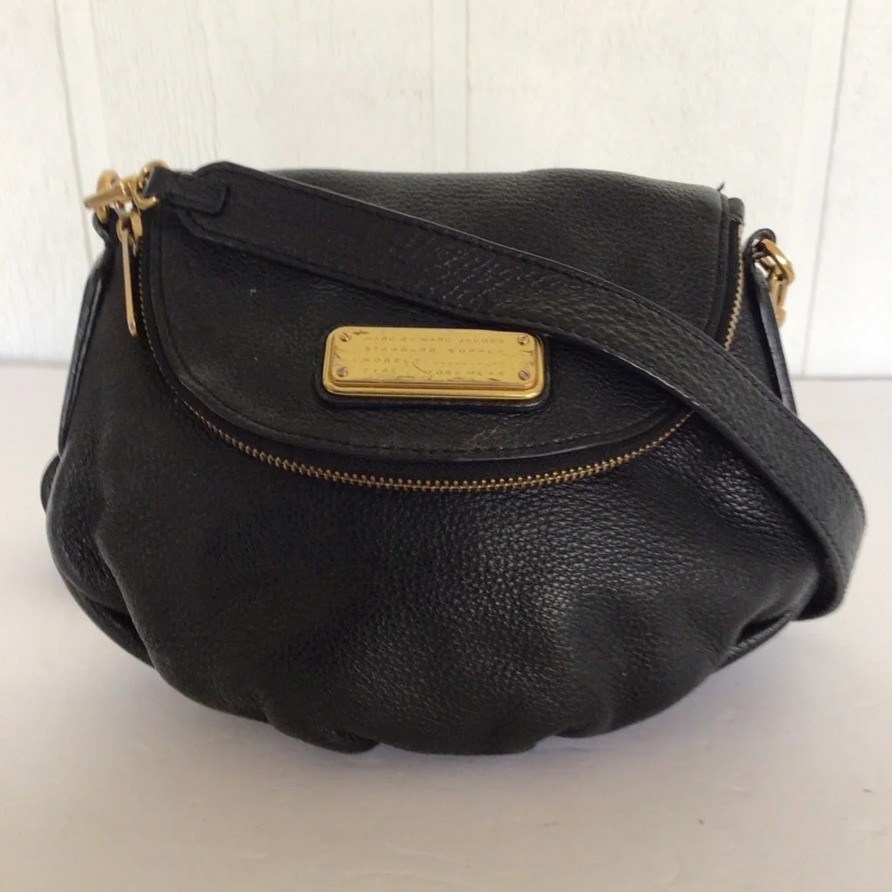 MARC BY MARC JACOBS LEATHER CROSSBODY BAG